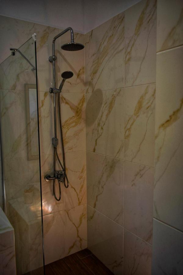 Dolphins House Appartement Lixouri Buitenkant foto