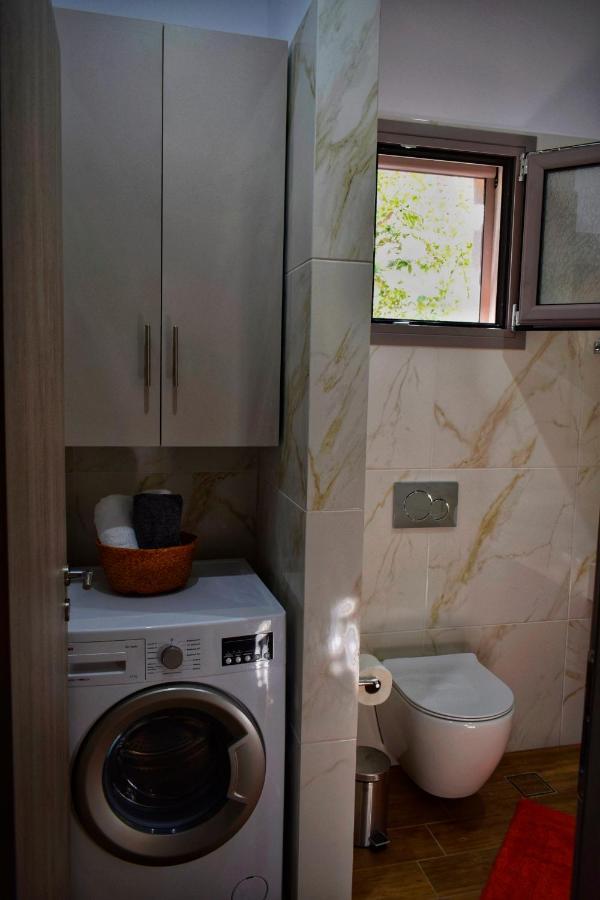 Dolphins House Appartement Lixouri Buitenkant foto